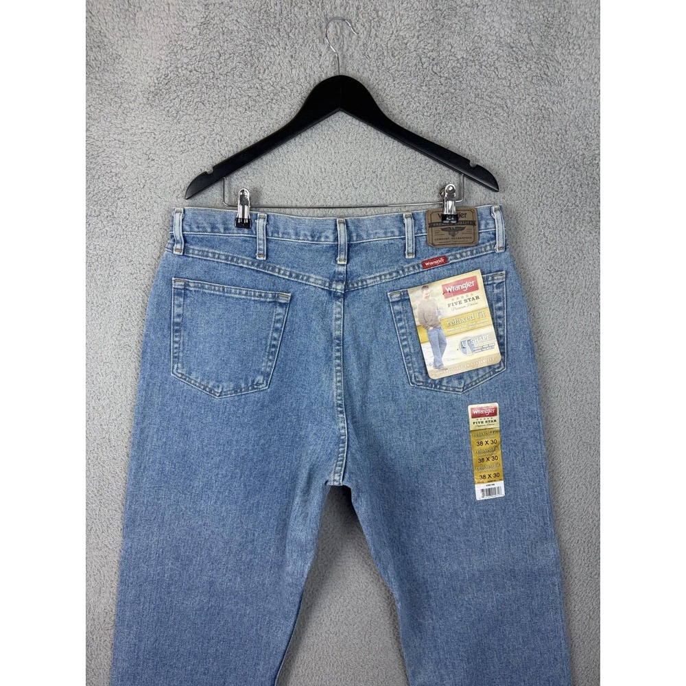 Wrangler Five Star Relaxed Fit Jeans Mens 38x30 Light Wash Blue Denim 97601SB